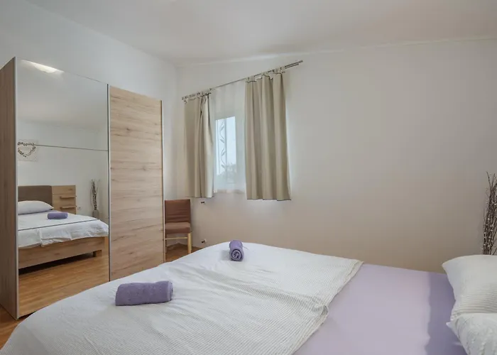Apartman Seafront Mira Gabric